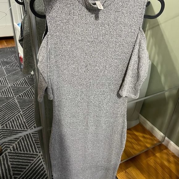 A+ELLEN - Picture 2 of 6